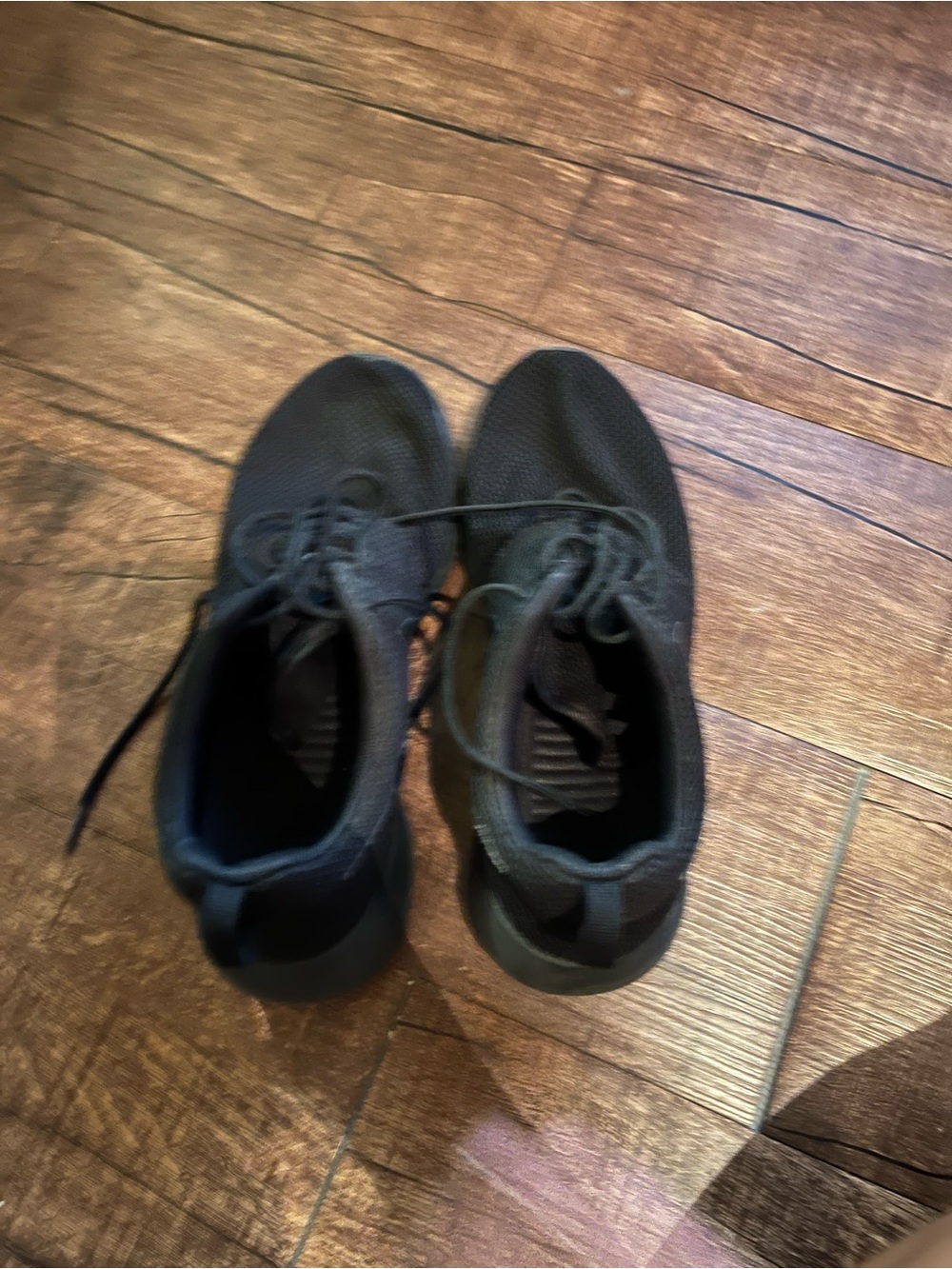 Nike Black Low-Top Athletic Sneakers